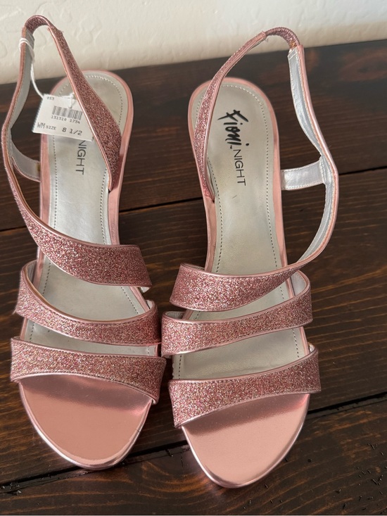Shoes - New with tags. Women's Rose Pink Glitter Strappy Sandals